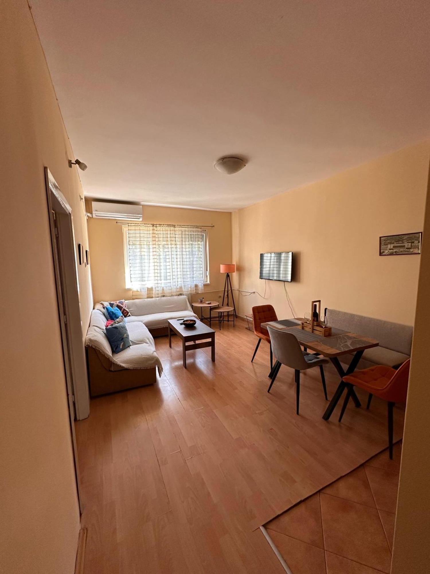 Apartment B Skopje Buitenkant foto